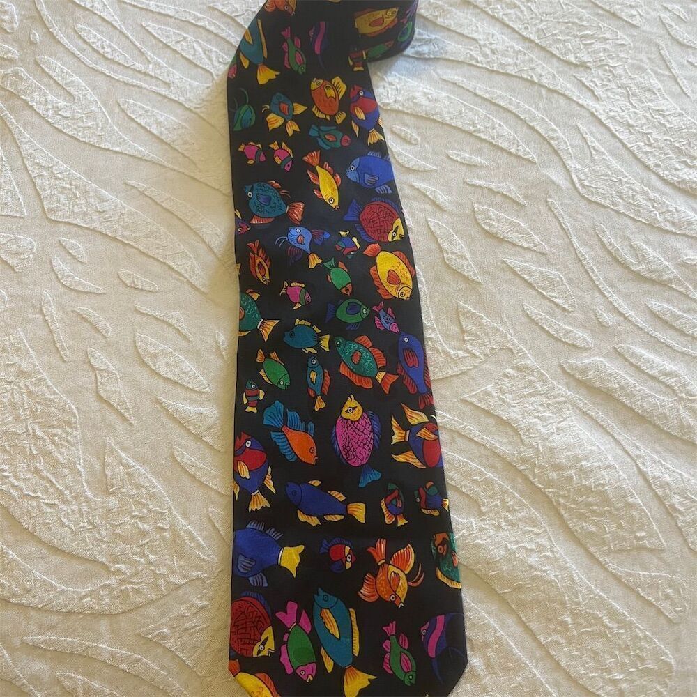 Addiction Silk Men's Tie Black Tropical Fish Aquarium Ocean Animal Print - Picture 2 of 4